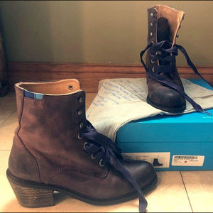 John Fluevog Purple Distressed Leather Lace Up Mid